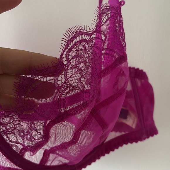 Dita Von Teese Muse Underwire Bra in Magenta 38DD/E - Picture 3 of 8